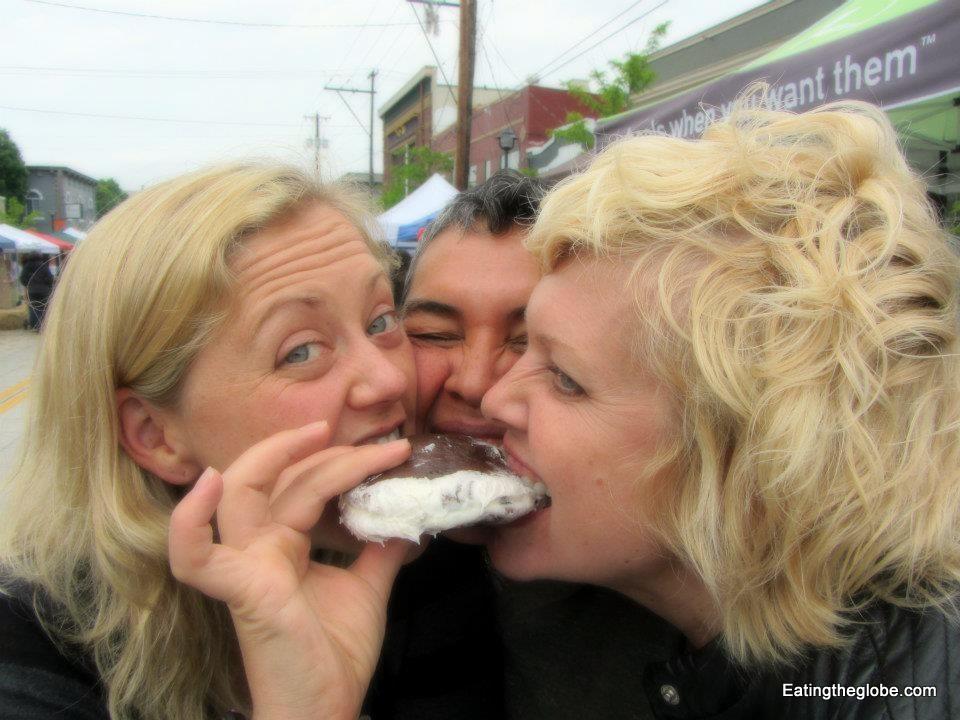 date a girl who eats