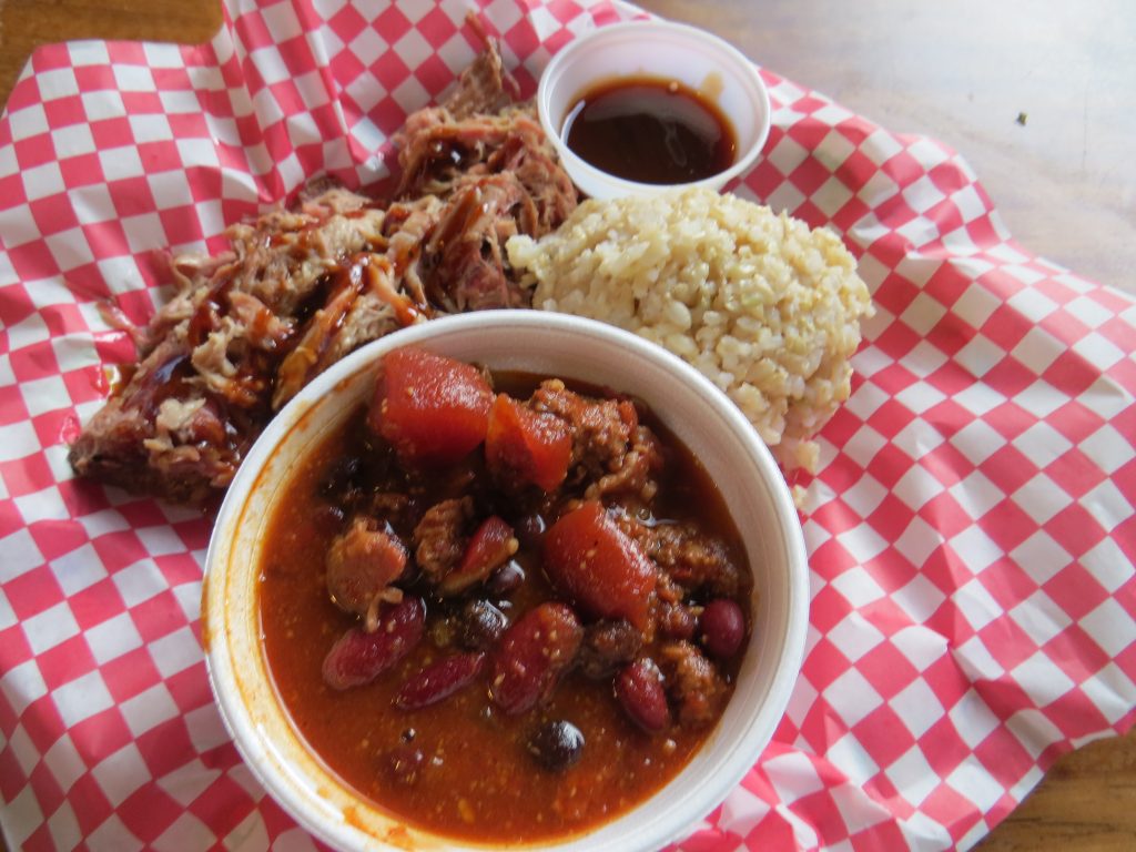 The Essential Guide To The "Must Eat At" Food And Restaurants In Kauai