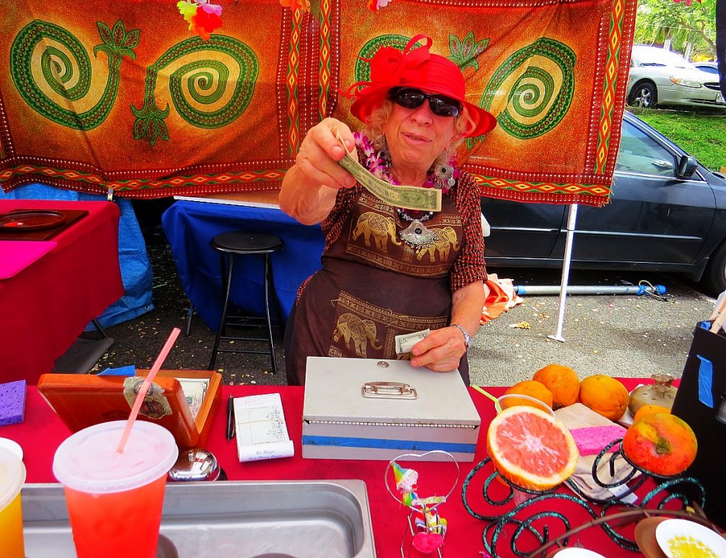 Why You Shouldn't Miss The KCC Farmer's Market On Oahu, Hawaii